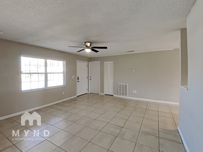 Foto del edificio - 1065 Bridlewood Way