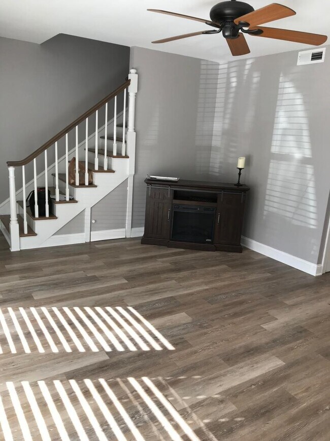 Foto del edificio - 4006 Auburn Ln