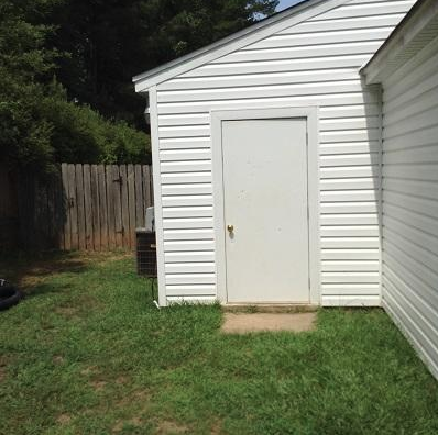 Building Photo - 622 Hidden Valley Dr