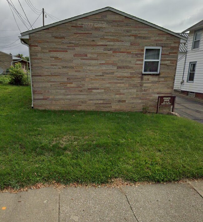 Foto del edificio - 575 N Walnut St