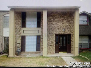 Building Photo - 6605 Spring Hurst Dr