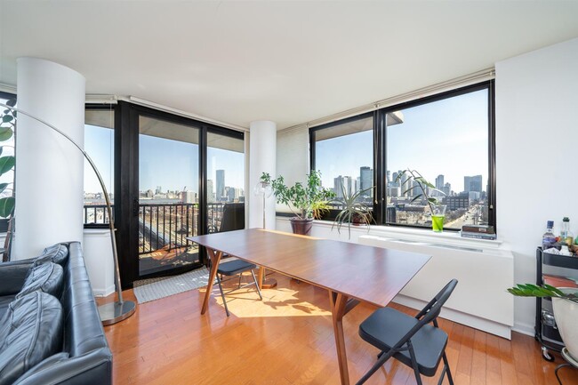 Foto del edificio - 700 Grove St