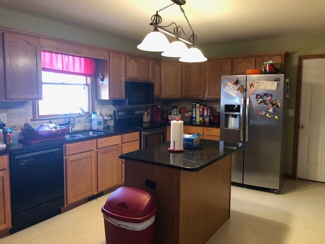 Building Photo - 45636 Rutherford Blvd