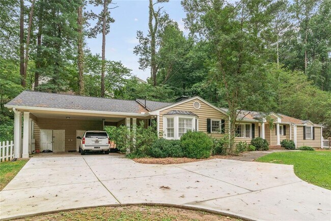 Foto del edificio - 2986 Mornington Dr NW
