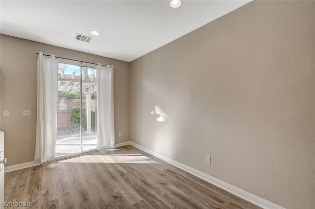 Building Photo - 2666 Cottonwillow St