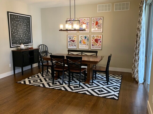 Foto del edificio - 3919 E Timbersaw Dr