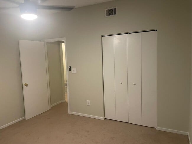 Photo - 6822 Glenridge Dr Apartment