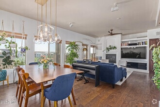 Building Photo - 5450 E Deer Valley Dr