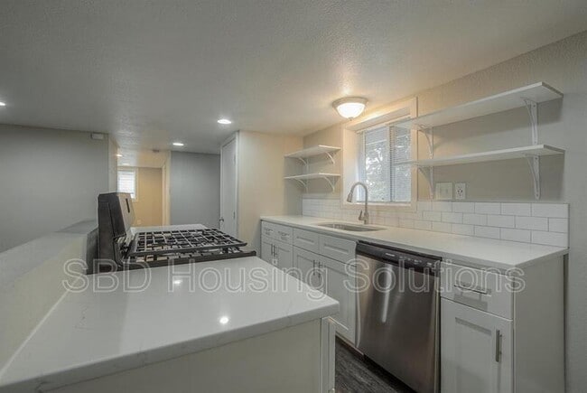 Foto del edificio - 1102 S Crisp Ave