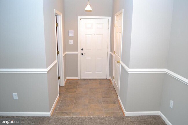 Foto del edificio - 8202 Blue Heron Dr
