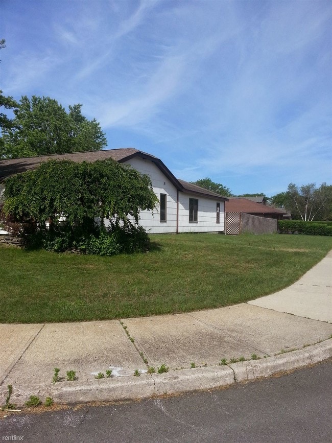 Building Photo - 178 Glenmere Way