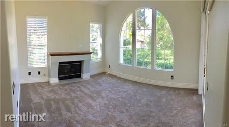 Building Photo - 12 Tivoli Ct