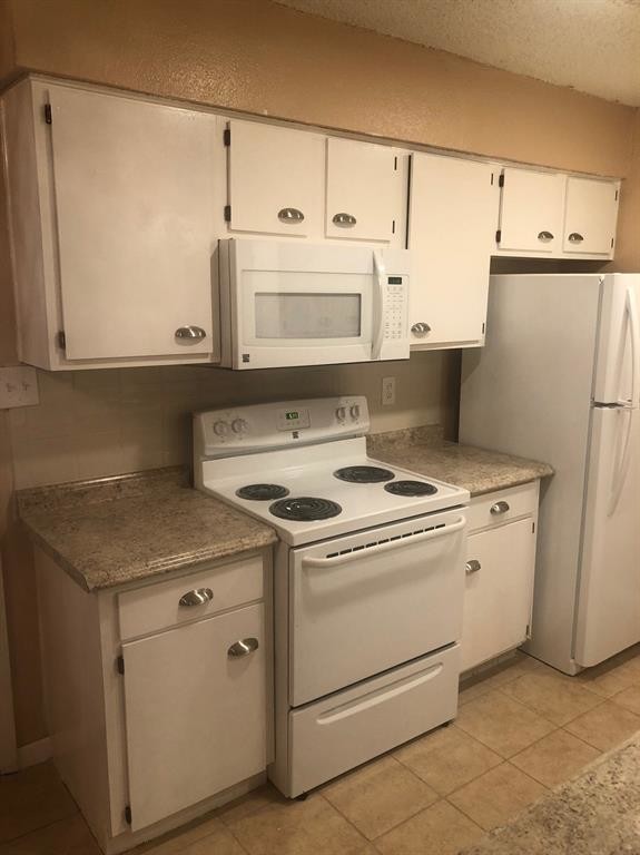 Foto del edificio - 1502 Eagle Lake Rd