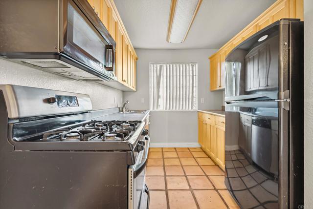 Building Photo - 4775 Seminole Dr