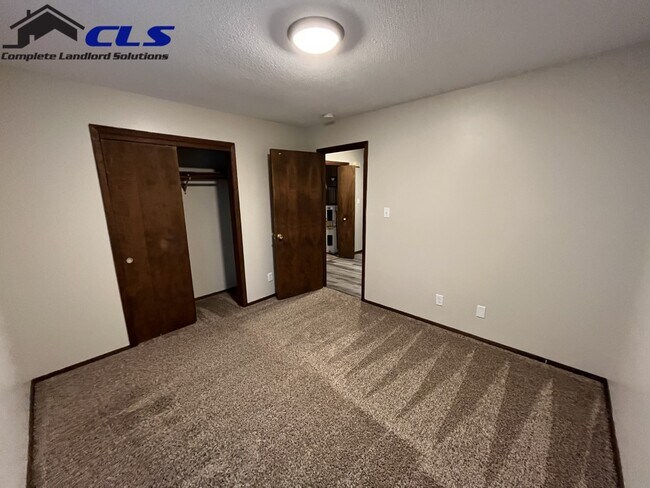 Foto del edificio - 4296 S Kian St