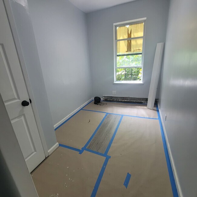 Building Photo - 1233 Union Ave