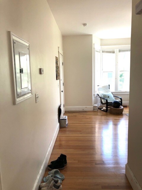 Building Photo - 67 Hope St