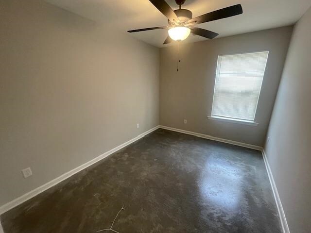 Foto del edificio - 2433 Zanone Ave