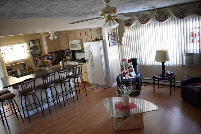 Foto del edificio - 4 Cindy St