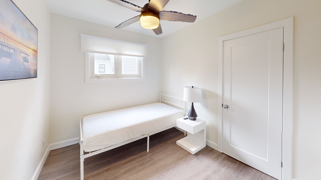 Building Photo - 94-98 Hastings94