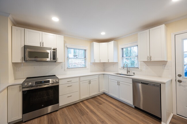 All Stainless Appliances - 5000 Erickson Rd