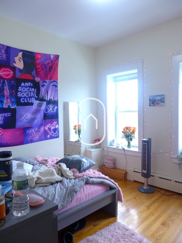 Foto del edificio - 210 Hemenway St