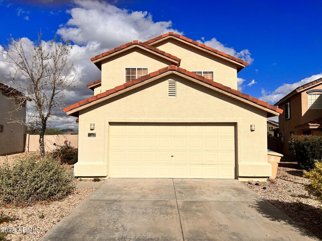253 N 222nd Dr, Buckeye, AZ 85326 House Rental in Buckeye, AZ