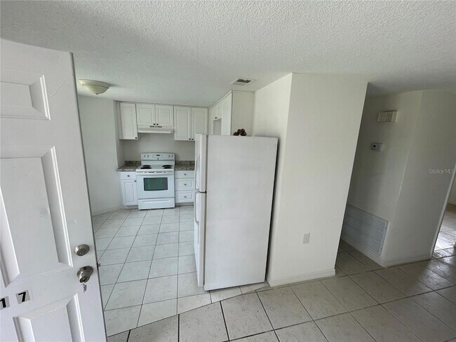 Foto del edificio - 5321 Avery Rd