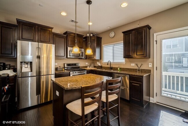 Building Photo - 3257 Coral Ln
