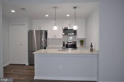 Foto principal - 8613 Beekman Pl