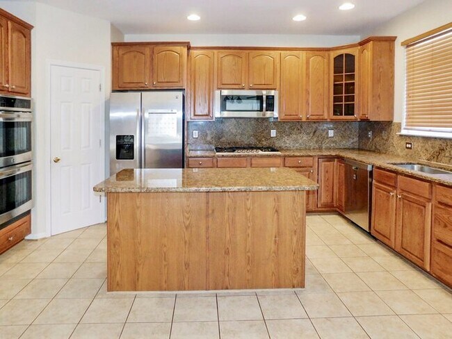 Foto del edificio - 21323 Foxglove Ct