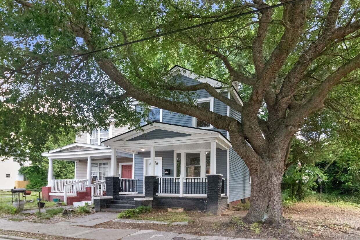 Foto principal - 943 Washington Ave