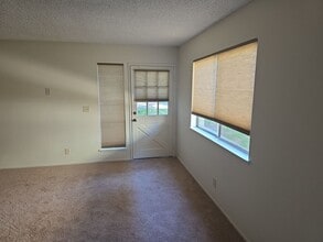 Building Photo - 2614 Yardarm Ave