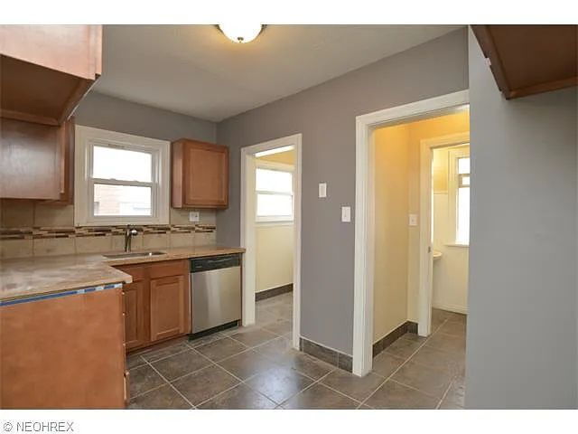 Foto del edificio - 3599 Grosvenor Rd