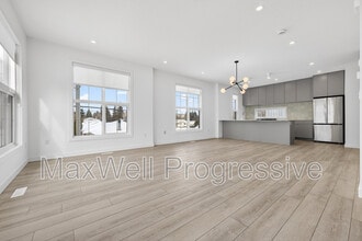 Building Photo - 13516-13115 115 Ave NW