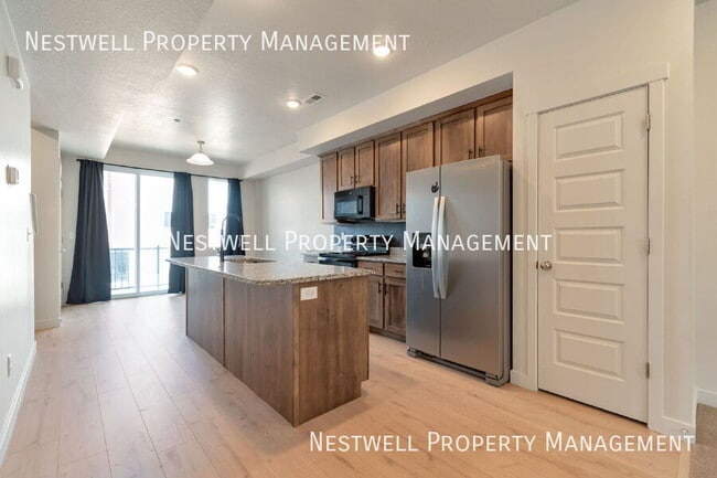 Foto del edificio - 1146 S Redwood Rd