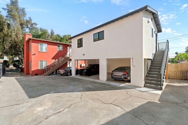 Foto del edificio - 615 N Coronado St