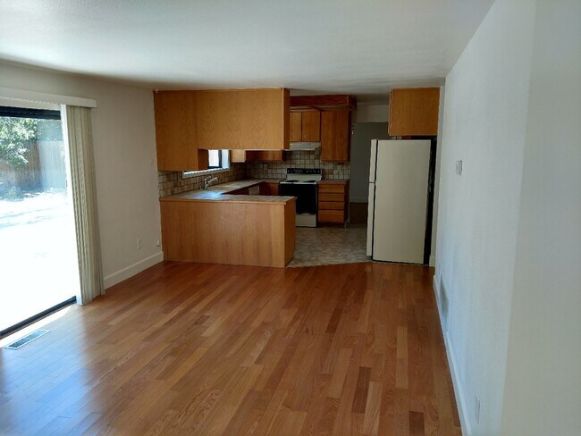 Foto del edificio - 2192 Denevi Drive