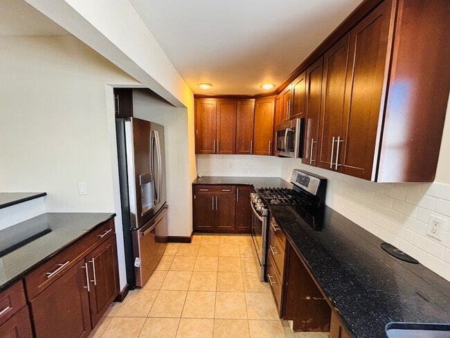 Photo - 31 4th St Apartment