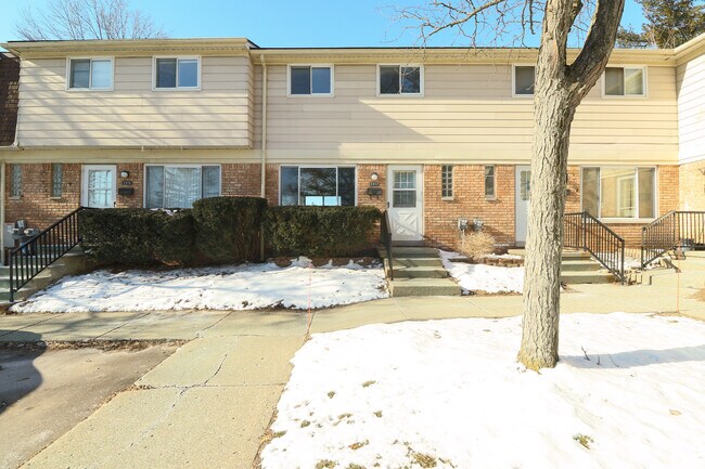 Building Photo - 1317 Laurel Valley Dr