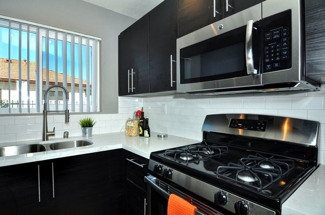 Building Photo - 4424 51st Street San Diego, CA 92115 - 09