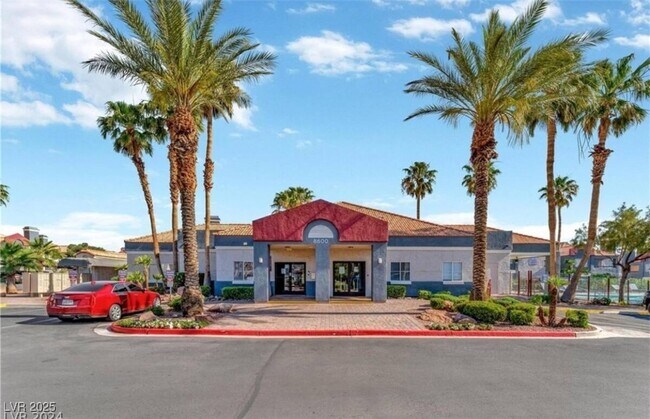 Foto del edificio - 8600 W Charleston Blvd