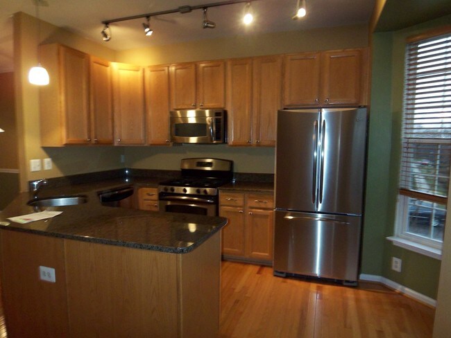 Foto del edificio - 5862 Summers Grove Rd