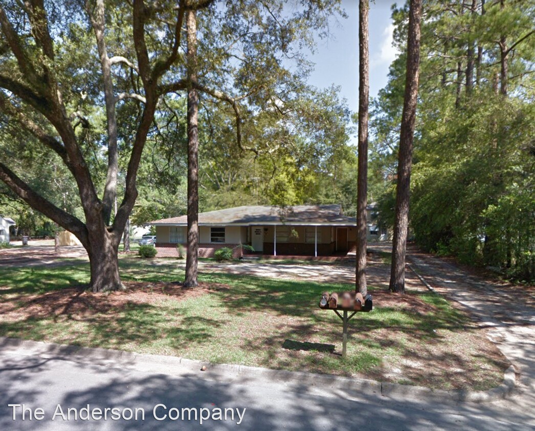 Foto principal - 3 br, 1 bath House - 905-A Tift Ave.