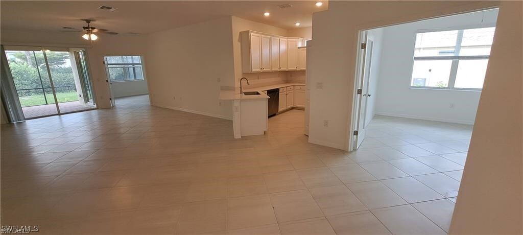 Foto principal - 2092 Wellington St