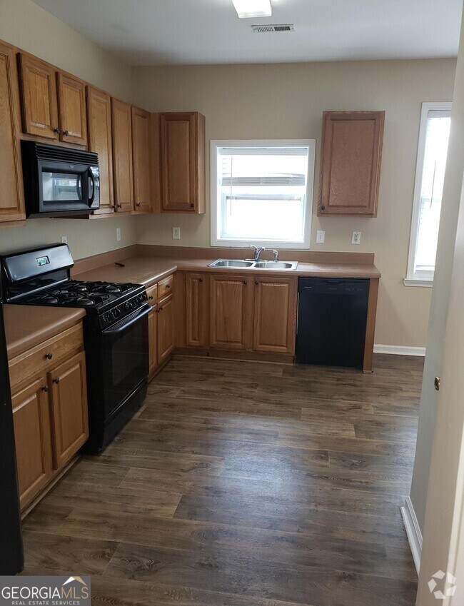 Poplar Farms Apartments for Rent with a Garage Hiram, GA 1 Rentals