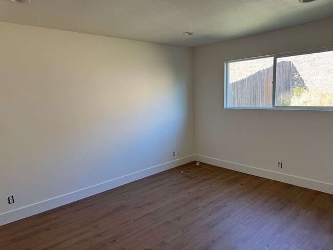 Building Photo - 5521-5523 Missie Way