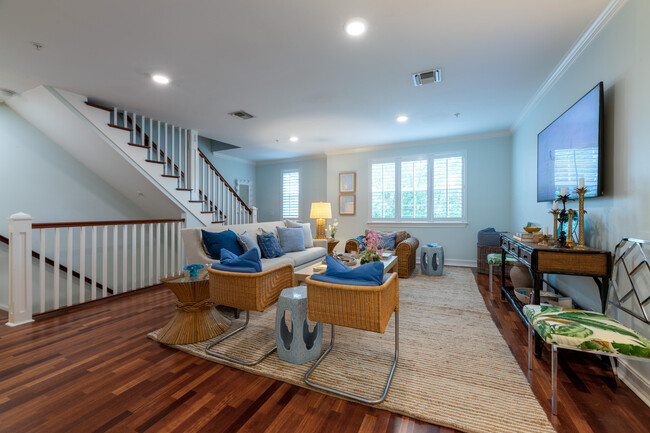 Foto del edificio - 330 Tuxedo Ln
