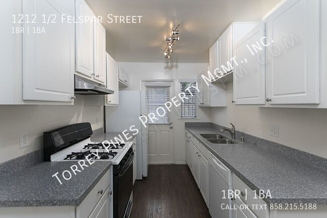 Building Photo - 1212 1/2 Felspar Street-