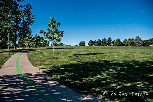 Building Photo - 1665 Fenton St